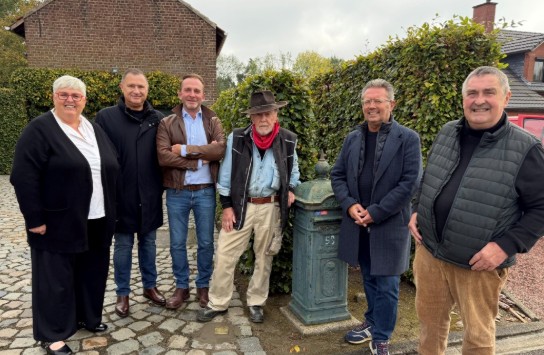  (vergroot foto)